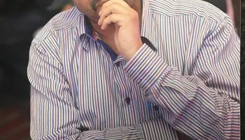 خالد كامل