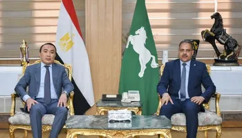 محافظ الشرقية يستقبل سفير كازاخستان 