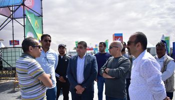 وزير الإسكان 