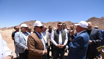 وزير الإسكان 