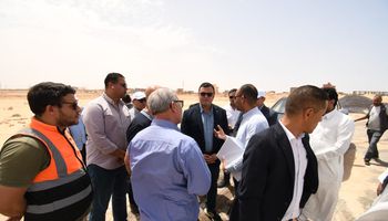 وزير الإسكان 
