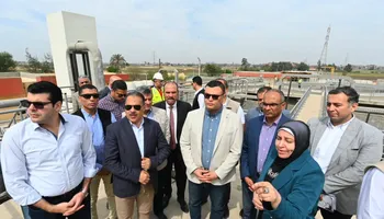 وزير الإسكان 