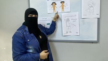 يجب أن يكون هناك علاقة آمنه بين الأم وأبنائها 
