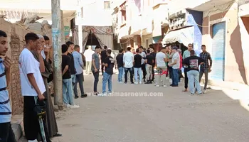 جانب من توافد الطلاب على اللجان 