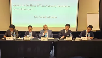  الدكتور أشرف الزيات، رئيس قطاع الفحص، خلال المؤتمر مع الغرفة التجارية الصينية 