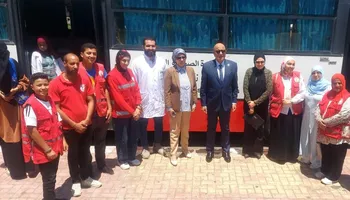 جانب من حملة التبرع بالدم في قنا 