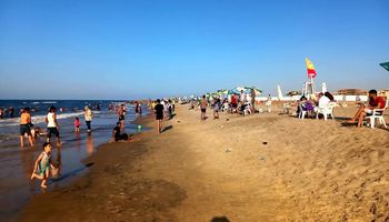 إقبال المصطافين على مصيف بلطيم 