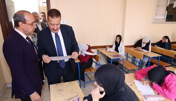 تفقد لجان الشهاده الاعداديه 