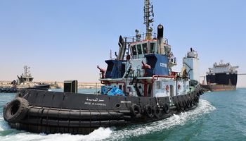 جانب من عمليات قطار السفينة