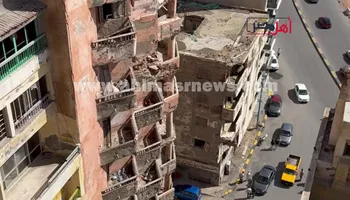 عقارين آيلين للسقوط بكورنيش الإسكندرية