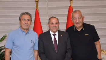 محافظ بورسعيد يستقبل مجلس إدارة النادي المصري ويُرحب بالمدير الفني الجديد الكابتن نبيل الكوكي