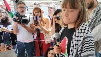 نشطاء على السفينة مادلين