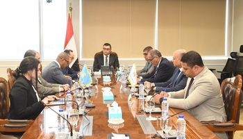 وزير الإسكان 