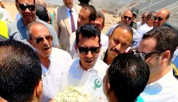 وزير الرياضة يتفقد مشروع إنشاء استاد النادي المصري الجديد 