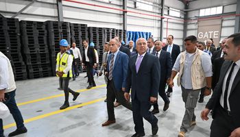 وزير الصناعة والنقل 