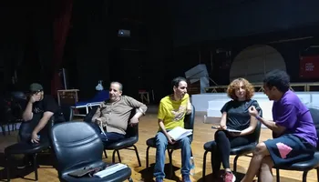بروفات المسرحية 