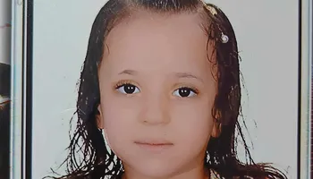 الطفلة المتوفية 
