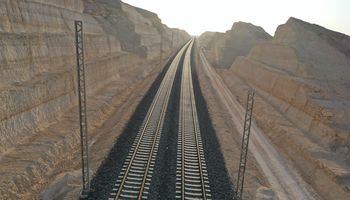 القطار الكهربائي السريع 