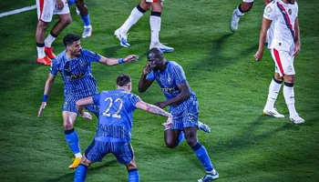 الهلال ومانشستر سيتي 