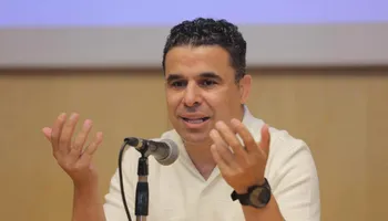 خالد الغندور نجم الزمالك الأسبق