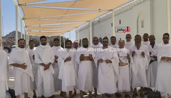 شباب مصريون بالمملكة يؤدون العمرة عن ضحايا حادث الدائري الإقليمي