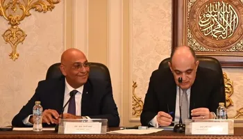 وزير الإسكان 