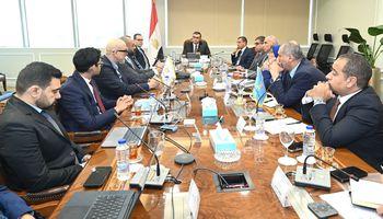 وزير الإسكان 