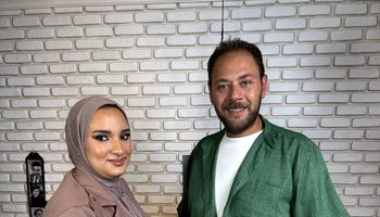 محمد علي رزق رفقة الاعلامية يارا أحمد 