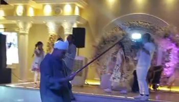 جانب من داخل قاعة الأفراح 