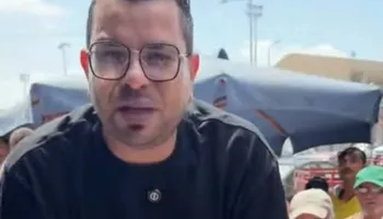 أسلام شاب بورسعيدي يحارب جشع التجار …مافيش حاجة أسمها سمك شعبي و سمك هاى كلاس خلوا الغلابة تاكل حرام عليكم 