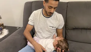 بعد الطفـ..ـل علي..  "فرح" مريضة ضمور بالعصب الشوكي من النوع الأول ببورسعيد وأسرتها تستغـ..ـيث لسرعة إنقاذها: العلاج موجود ومحتاح فتح حساب