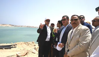 زيارة وزير الاسكان لمطروح 