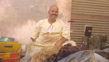 عم أحمد، بائع عجوه