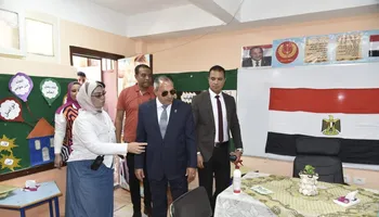 محافظ بورسعيد يتابع الاستعدادات النهائية لانتخابات مجلس الشيوخ بعدد من المقار الانتخابية بنطاق أحياء المحافظة