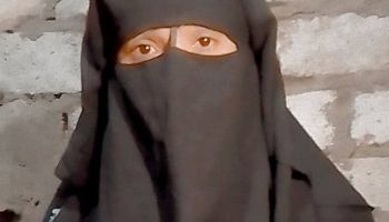 والدة أطفال ضحايا قرية دلجا 