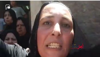 والدة ضحية قطار مطروح
