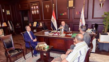 محافظ الأقصر