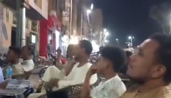 المشجعين 