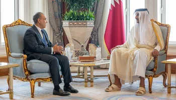أمير قطر ووزير الخارجية
