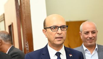 الإفتتاح 