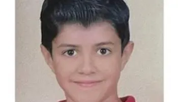 الطفل آدم 