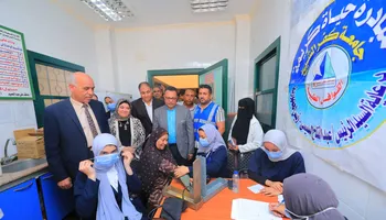جانب من القافلة الطبية 