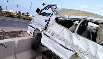 حادث اصطدام سيارة ميكروباص بطريق مطروح 