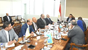 وزير الإسكان 