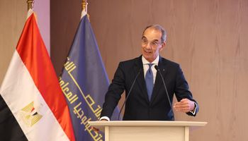 وزير الاتصالات