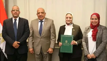 وزير الكهرباء ووزير الطاقة اليوناني
