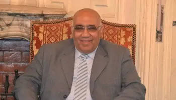 عباس حزين 