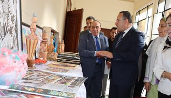 الدكتور عبد العزيز قنصوة واللواء سمير فرج