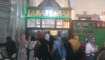 إقبال على زيارة مقام الدسوقي آخر أيام المولد 