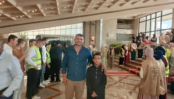 القارئ الصغير إسلام رمضان مع مراسل أهل مصر بالإسماعيلية 